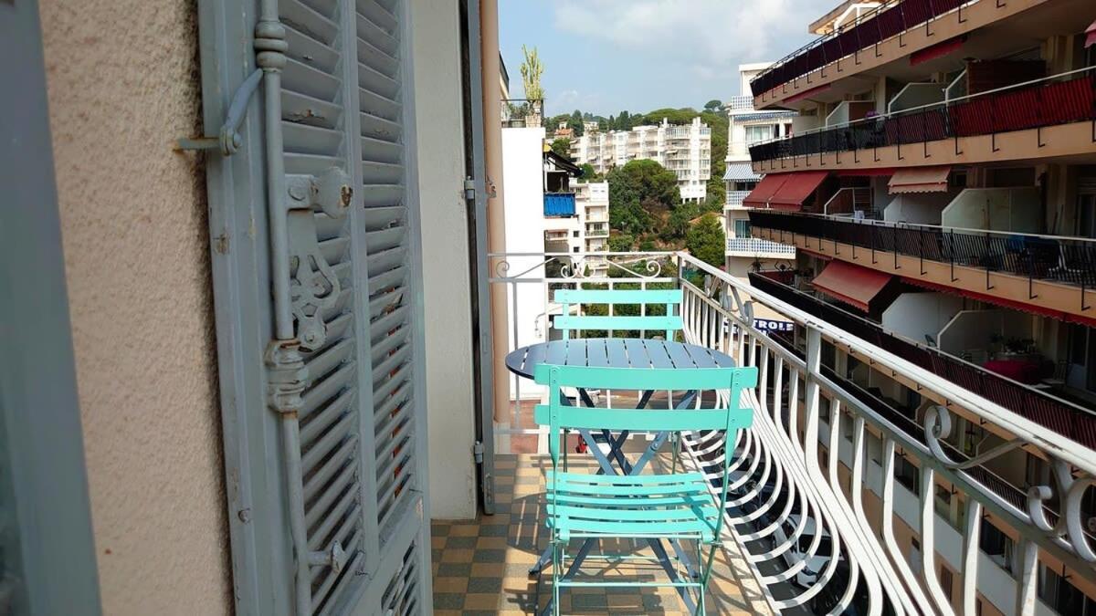 B042-functional With Balcony Suquet *