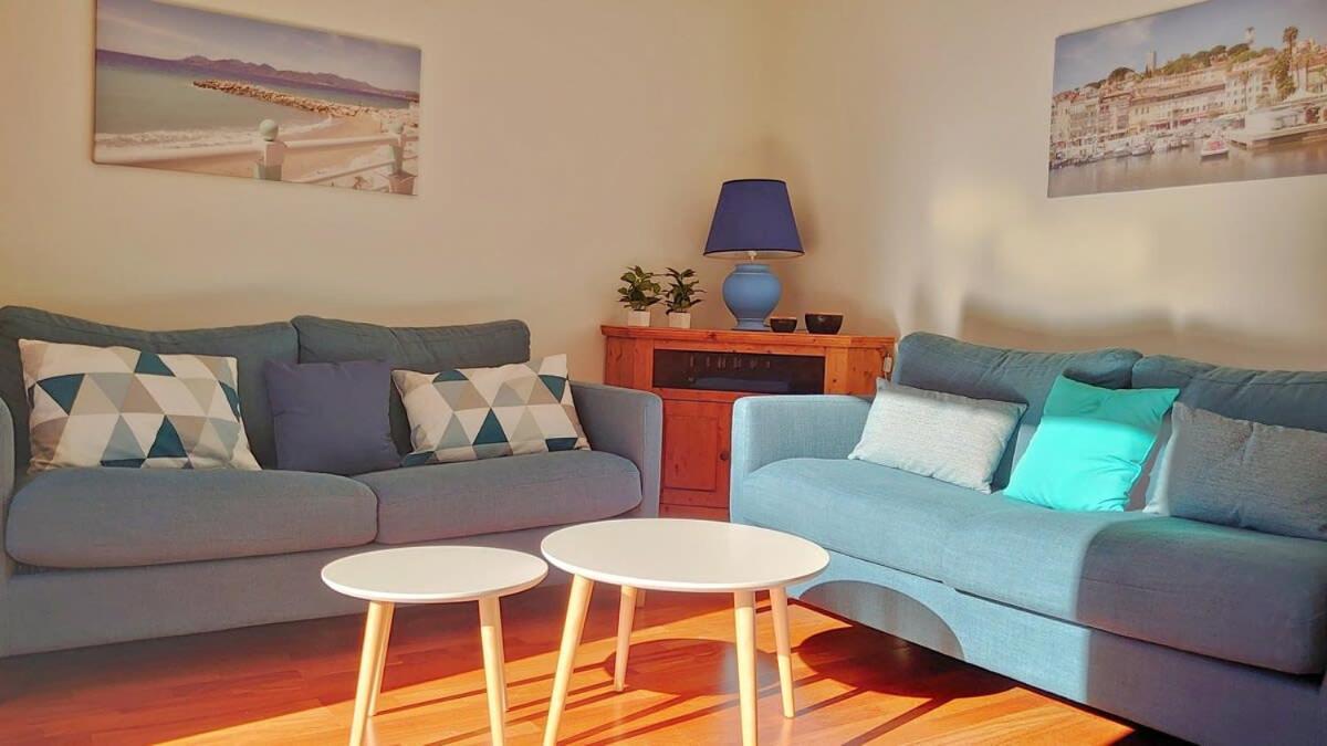 Apartment B042-functional With Balcony Suquet *
